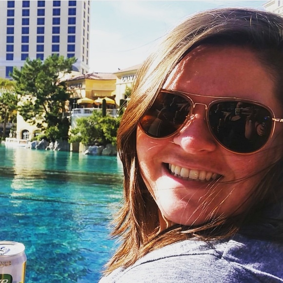 Meet your Posher, Gabby - Picture 6 of 8